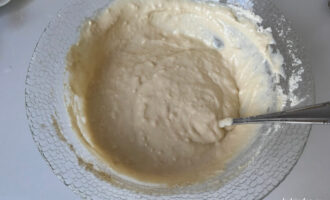 Тесто для классических оладий на кефире