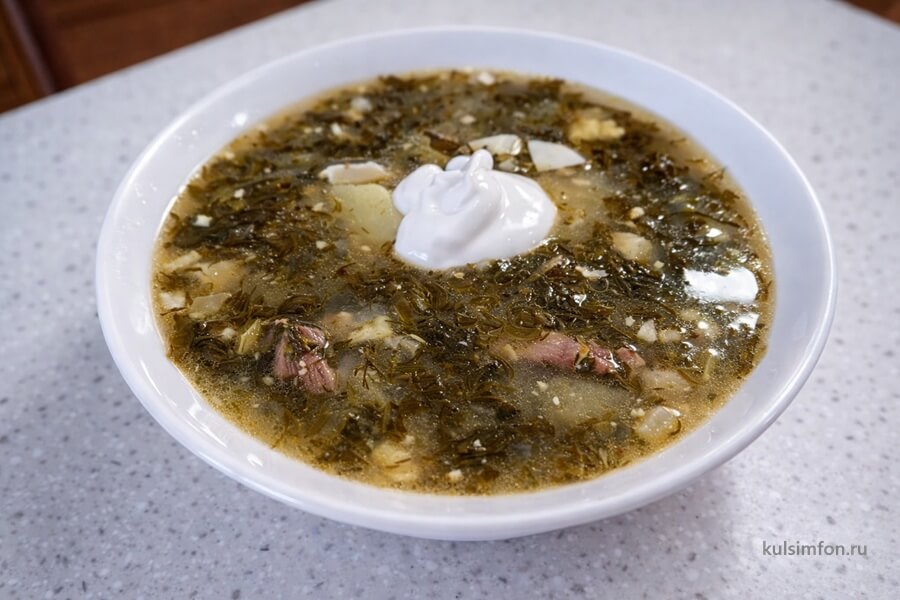 Зеленый суп с щавелем