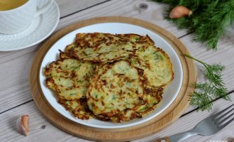 Оладьи из кабачков с зеленью