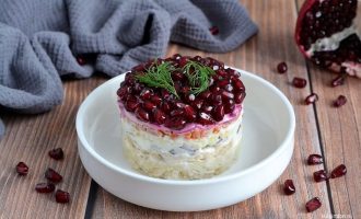 Салат с гранатом и курицей рецепт