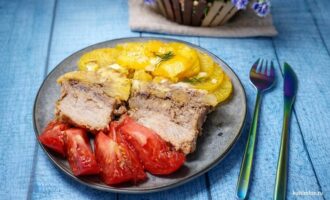 Свинина с ананасом и картофелем