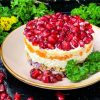 Мясной салат с гранатом и грецким орехом