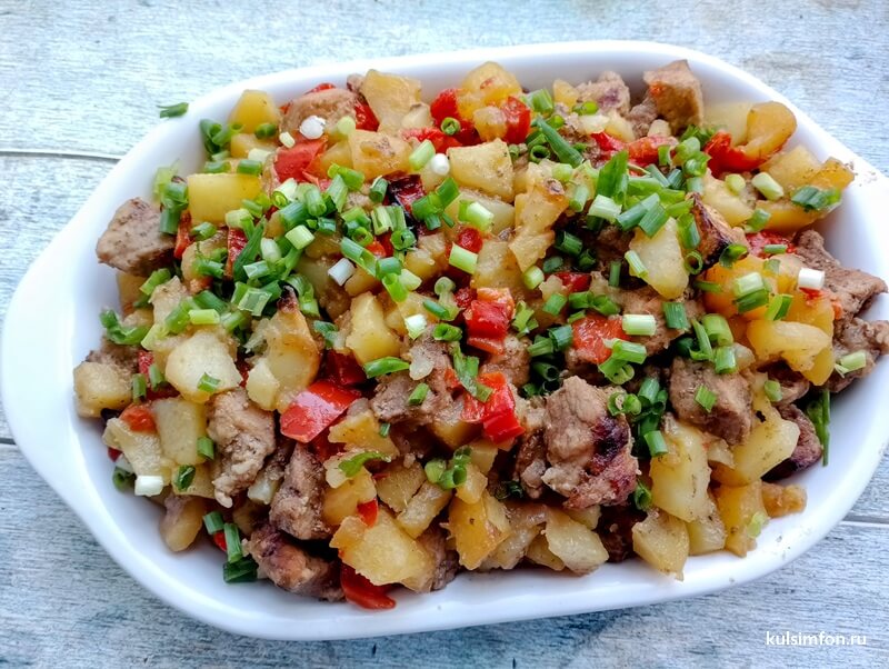 Картофель со свининой и болгарским перцем в рукаве