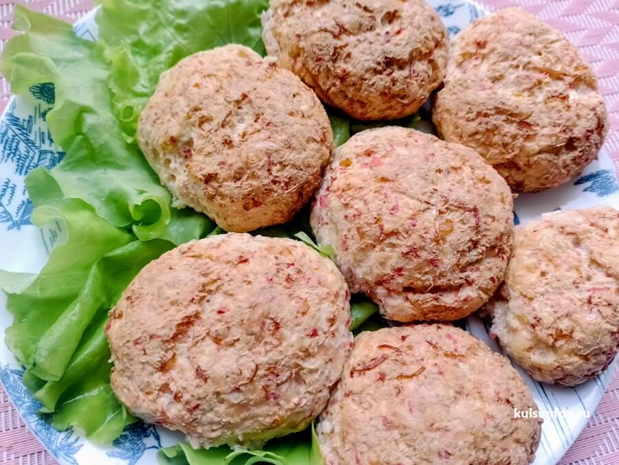 Котлеты с крабовыми палочками и яйцом