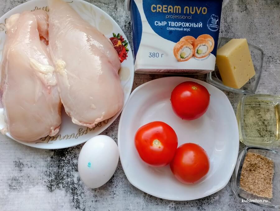 Ингредиенты для куриных котлет с сыром и помидорами