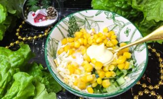 Готовая начинка для тарталеток, перемешанная в миске