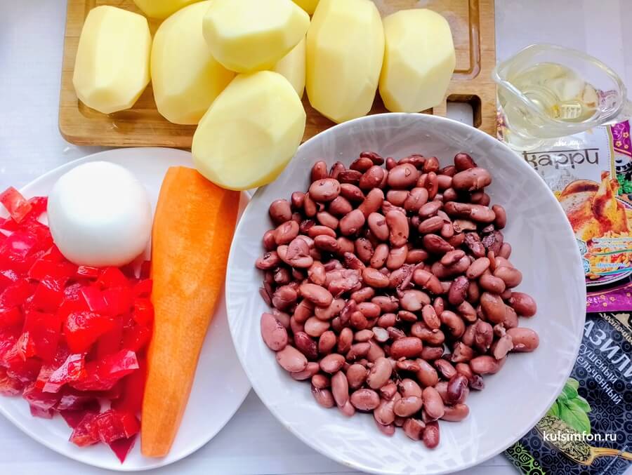 Ингредиенты для картофеля с фасолью и овощами