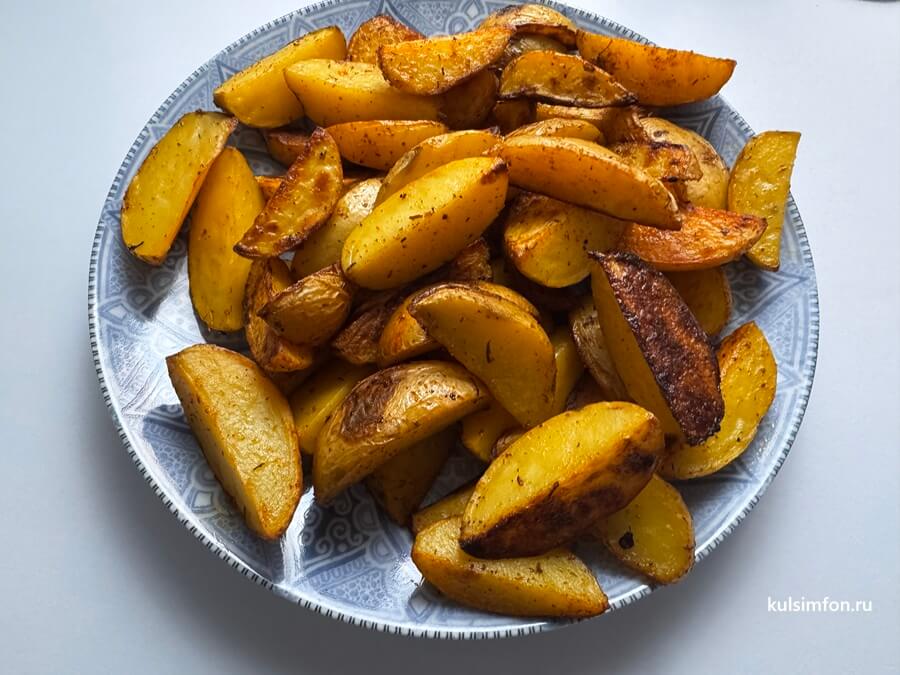 Картофель по-деревенски в духовке с румяной корочкой