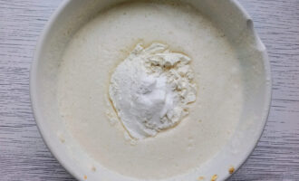 Мука с разрыхлителем в тесте для оладий