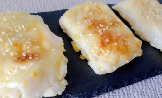 Готовые пирожки из рисовой бумаги с начинкой