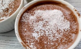 Готовый творожный десерт с рикоттой и какао