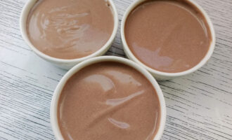 Готовый творожный десерт с рикоттой и какао