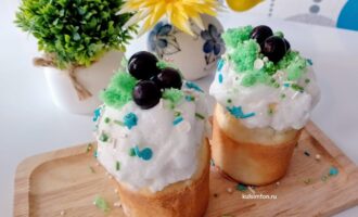 Кулич на греческом йогурте в духовке